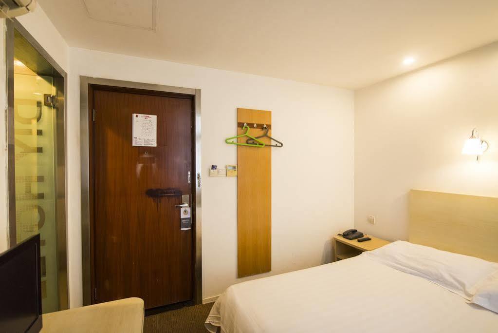 Motel 168 Shanghai Changping Road Branch Exterior foto
